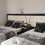 Crystal Apartmán Sarandë
