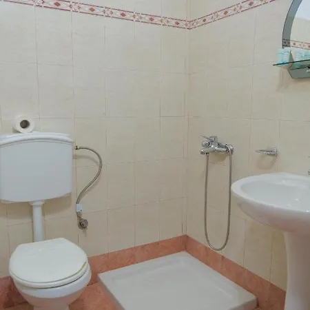 Crystal Lägenhet Sarandë