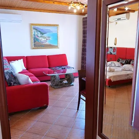 Crystal Апартаменты Саранда