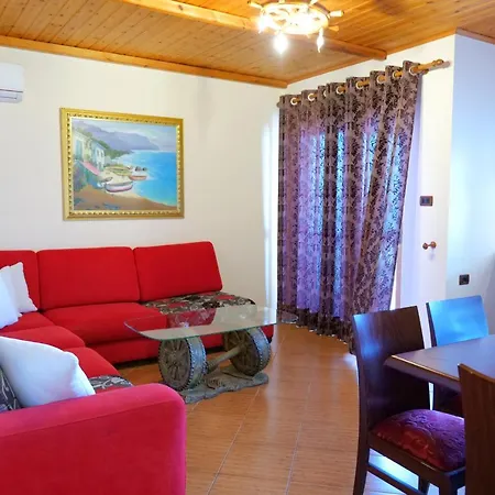 Апартаменты Crystal *