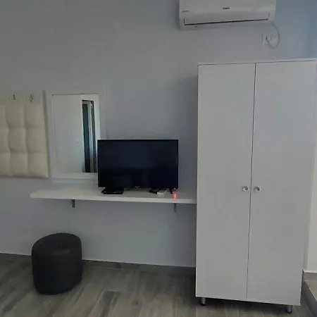 Crystal * Saranda